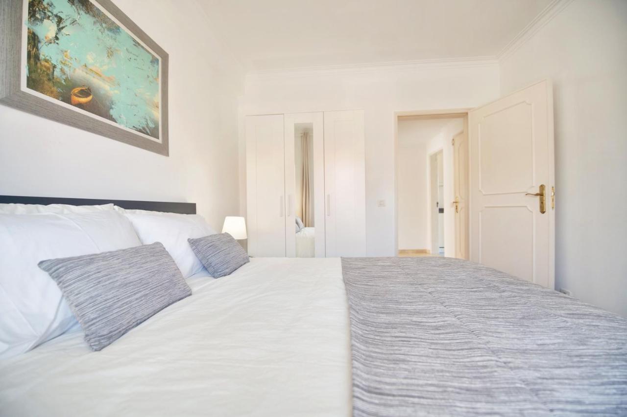 Happy Holiday Cascais - Parede Apartment Bagian luar foto