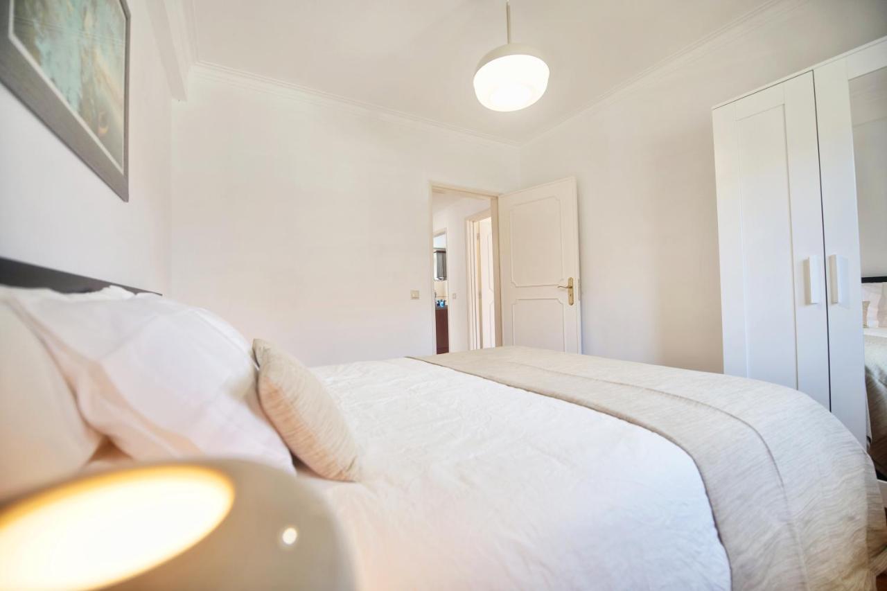 Happy Holiday Cascais - Parede Apartment Bagian luar foto